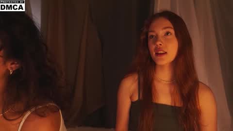 Snapshot of miafleur chatting on 11/17/25, 07:52 Mia online show from 11/17/25, 07:52