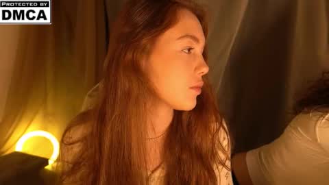 Snapshot of miafleur chatting on 12/17/25, 08:48 Mia online show from 12/17/25, 08:48