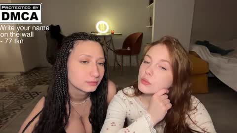 Mia online show from 03/18/26, 11:19