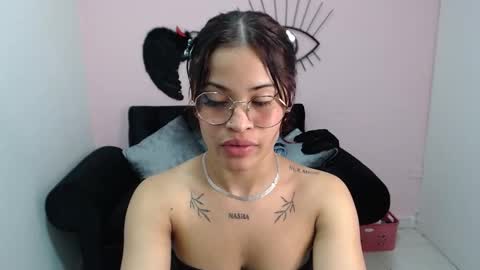 Snapshot of miafuckpussyhard chatting on 10/25/25, 12:40 miafuckpussyhard online show from 10/25/25, 12:40