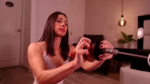 Snapshot of miagag chatting on 03/29/26, 11:10 Mia online show from 03/29/26, 11:10