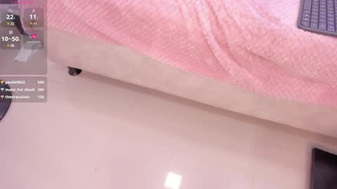 Mia  online show from 01/09/25, 09:16