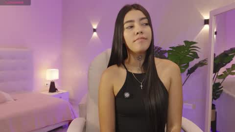 Mia Gomez online show from 10/25/25, 01:18