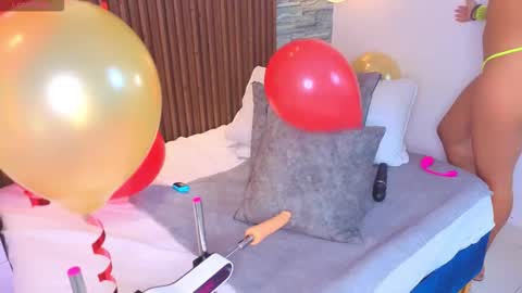 Snapshot of miagomezx chatting on 02/15/26, 02:58 miagomezx online show from 02/15/26, 02:58