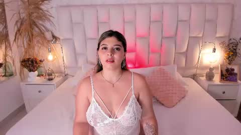 mia greys  online show from 07/05/26, 08:49