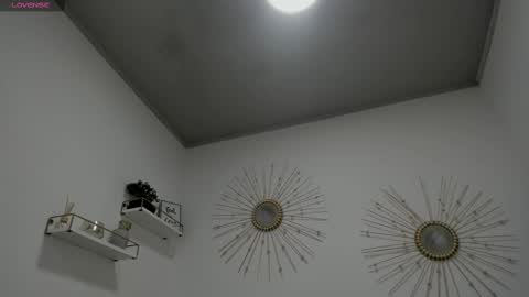 Miah Collins online show from 11/05/25, 11:21