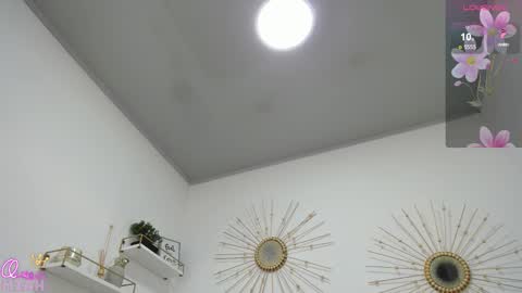 Miah Collins online show from 02/12/26, 06:58