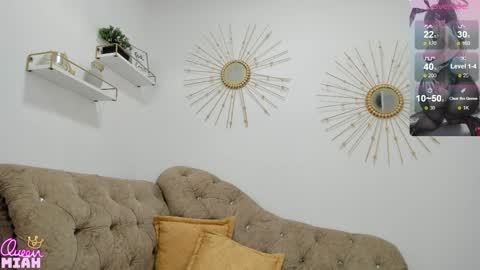 Miah Collins online show from 04/06/26, 06:53