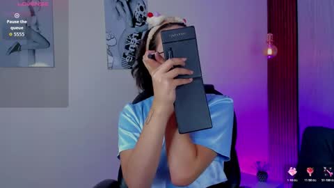 Mia Connor online show from 11/29/25, 07:50