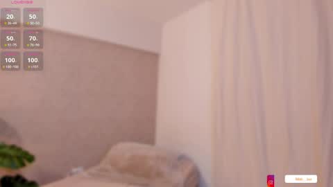 Snapshot of miah_luv chatting on 05/29/26, 08:07 Miah online show from 05/29/26, 08:07