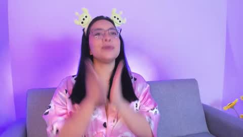 miah new independent model acount online show from 12/05/25, 03:37