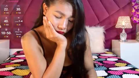 Snapshot of miahantonelli chatting on 04/17/26, 06:44 miahantonelli online show from 04/17/26, 06:44