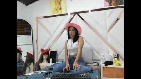 Snapshot of miaharper2 chatting on 05/06/26, 03:02 Mia Harper online show from 05/06/26, 03:02