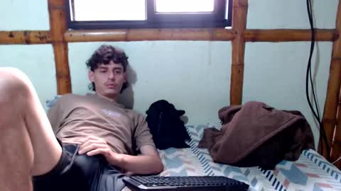 Mia  Sam online show from 11/30/25, 03:38