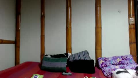 Snapshot of miahells chatting on 04/19/26, 07:49 Mia Sam online show from 04/19/26, 07:49
