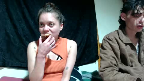 Snapshot of miahells chatting on 04/21/26, 02:51 Mia Sam online show from 04/21/26, 02:51
