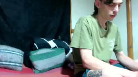 Snapshot of miahells chatting on 04/25/26, 11:35 Mia Sam online show from 04/25/26, 11:35