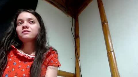 Snapshot of miahells chatting on 05/06/26, 05:35 Mia Sam online show from 05/06/26, 05:35