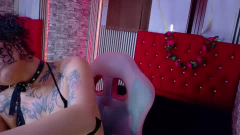 Snapshot of miahernadez303av chatting on 04/10/26, 04:06 MIA VELEZ online show from 04/10/26, 04:06