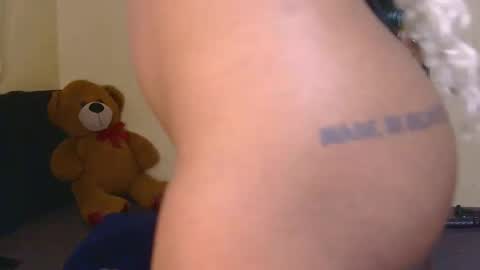 Snapshot of miahgorgeousy chatting on 04/15/26, 05:58 miahgorgeousy online show from 04/15/26, 05:58