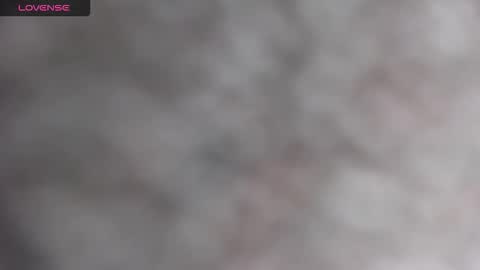 Snapshot of miahlove3x chatting on 11/05/25, 04:12 MiahLove31 online show from 11/05/25, 04:12