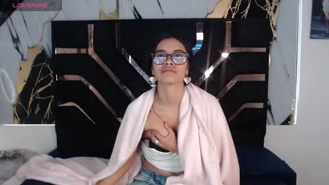 miahotcs online show from 01/19/26, 01:37