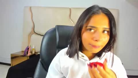 miahsex69 online show from 09/15/25, 03:06