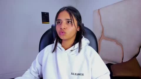 miahsex69 online show from 11/25/25, 06:46