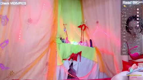 Mia online show from 02/20/25, 11:20