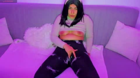 Mia Kittyy online show from 05/04/26, 08:27