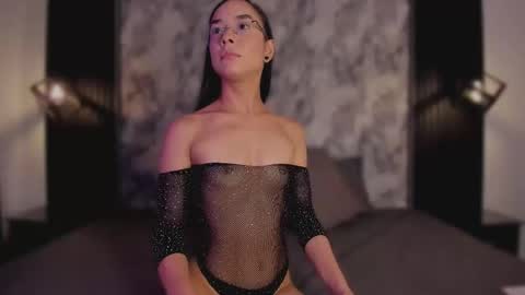 Mia Larouse online show from 03/03/26, 09:21