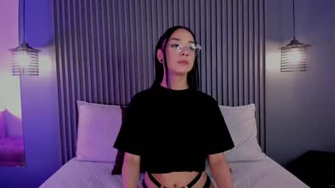 Snapshot of mialarouse_ chatting on 08/05/26, 01:47 Mia Larouse online show from 08/05/26, 01:47