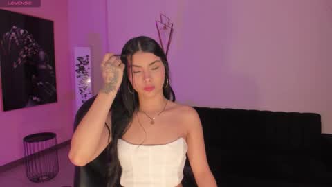 Call me Mia  online show from 12/18/25, 11:16