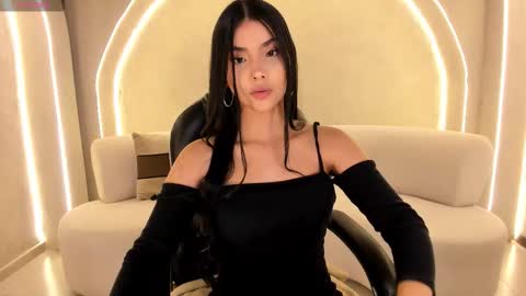 Call me Mia  online show from 02/04/26, 07:09