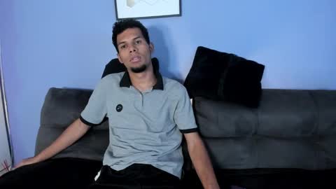 Mia online show from 10/16/25, 07:04