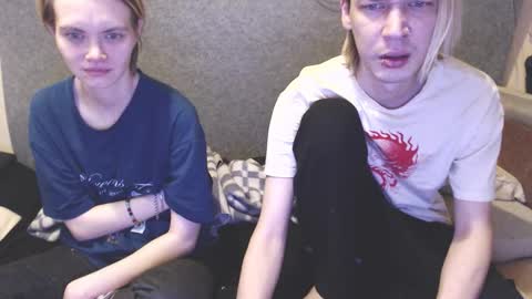 mialy_slim online show from 11/17/25, 02:17