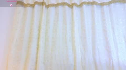 Snapshot of miamackleyn_ chatting on 11/26/25, 02:18 MIA online show from 11/26/25, 02:18