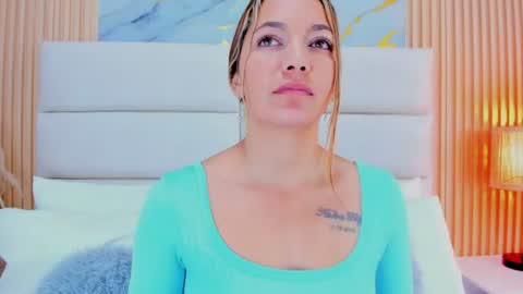 Snapshot of miamalkovaa_ chatting on 06/22/26, 11:29 Mia Malkova online show from 06/22/26, 11:29