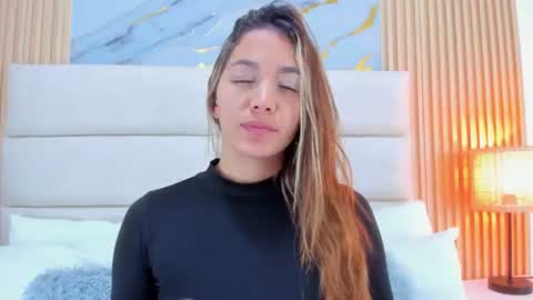 Snapshot of miamalkovaa_ chatting on 07/13/26, 03:04 Mia Malkova online show from 07/13/26, 03:04