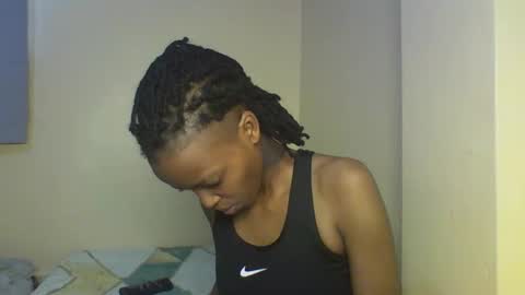 Muffin online show from 12/04/25, 12:14