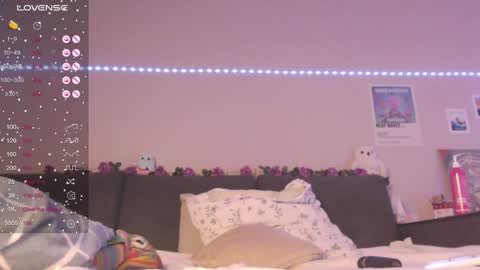 Snapshot of miamiameow chatting on 12/06/24, 10:05 Mia online show from 12/06/24, 10:05