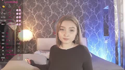 Mia online show from 03/27/26, 09:42