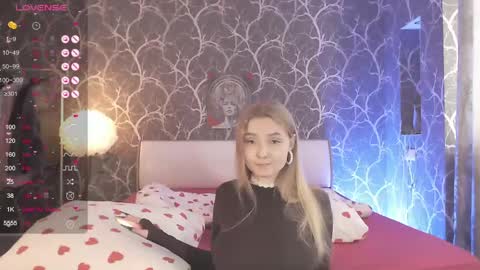 Mia online show from 06/01/26, 10:39