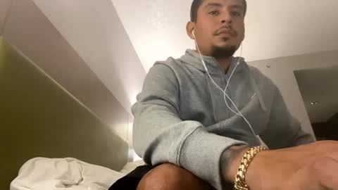 miamiclos1 online show from 01/05/25, 05:09