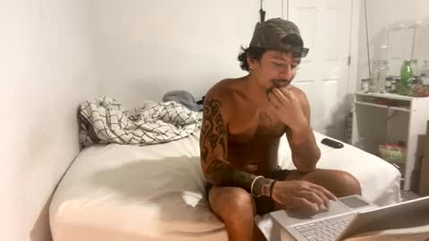 miamiclos1 online show from 02/01/26, 01:26