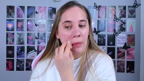 Snapshot of miamilas chatting on 02/11/25, 09:31 miamilas online show from 02/11/25, 09:31