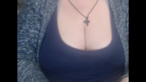 Snapshot of miamimistress chatting on 02/12/25, 07:02 maya online show from 02/12/25, 07:02