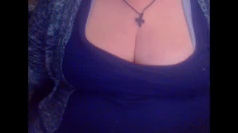 Snapshot of miamimistress chatting on 02/25/25, 04:00 maya online show from 02/25/25, 04:00