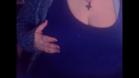 Snapshot of miamimistress chatting on 03/04/25, 12:12 maya online show from 03/04/25, 12:12