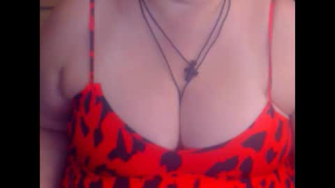 Snapshot of miamimistress chatting on 10/04/25, 10:02 maya online show from 10/04/25, 10:02